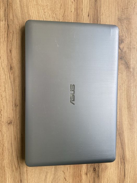 Asus x541s с полным комплектом