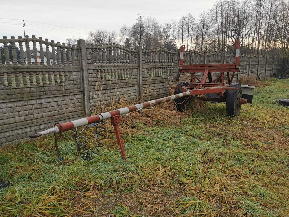 Przyczepa dłużyca do stali drutu