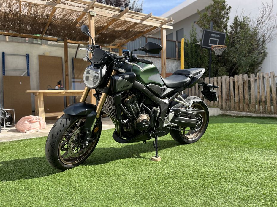 Honda CB 650 R manual