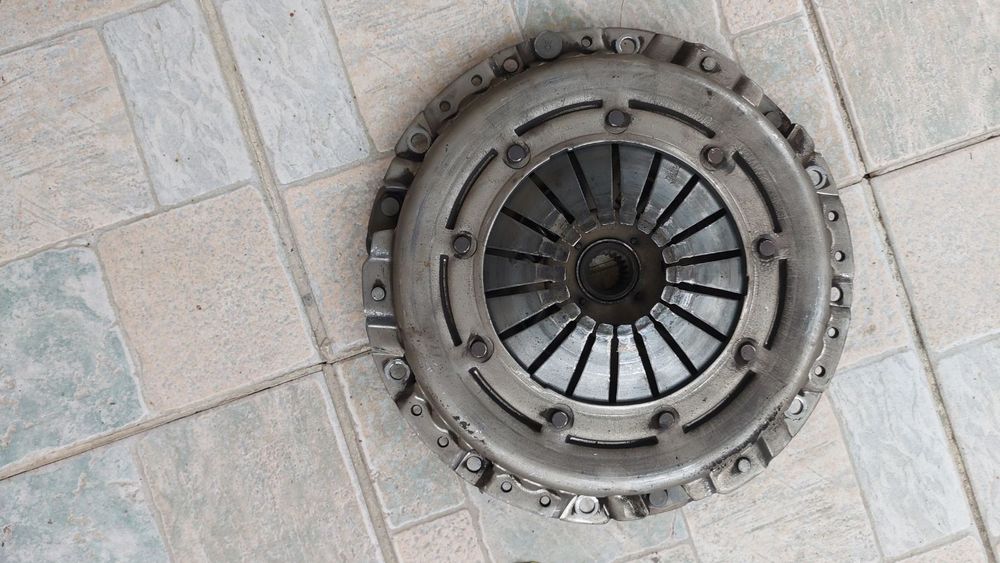 Корзина зчеплення кіа спортедж 2 kia sportage 2