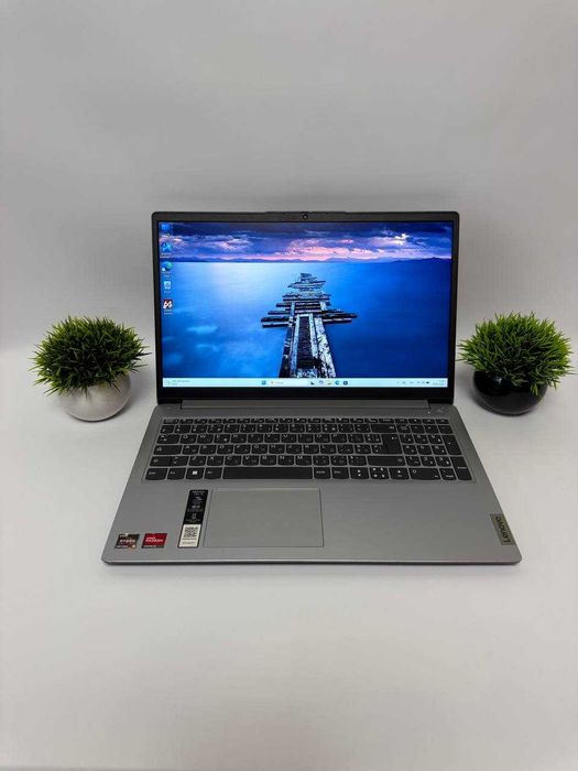 Ноутбук Lenovo IdeaPad 1 15AMN7 Ryzen 5 7520U/8GB DDR5 5500 MHz/512GB SSD/15.6" Full HD IPS