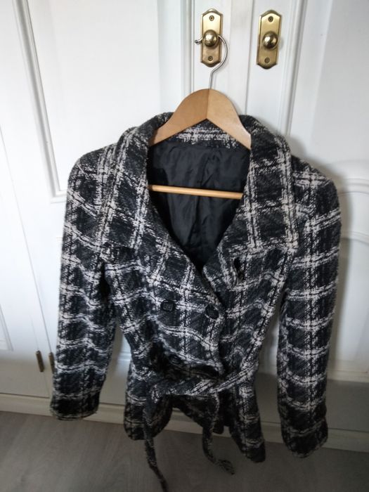 Casaco em Fazenda, de trespasse, como novo