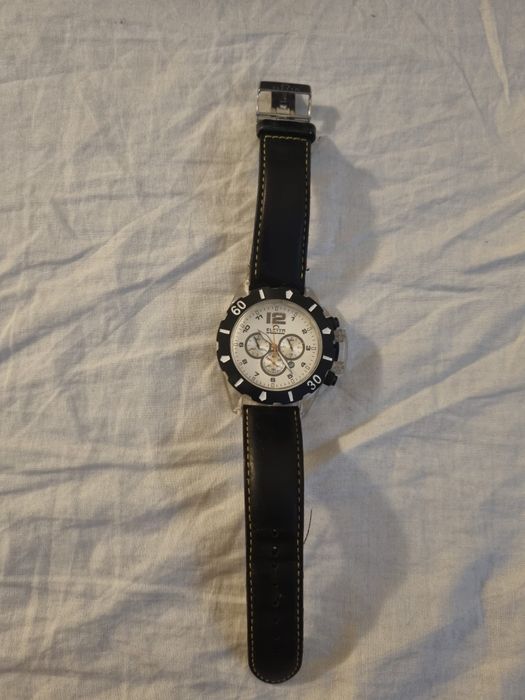 Relógio Eletta para arranjo ou peças ta sem a tampa