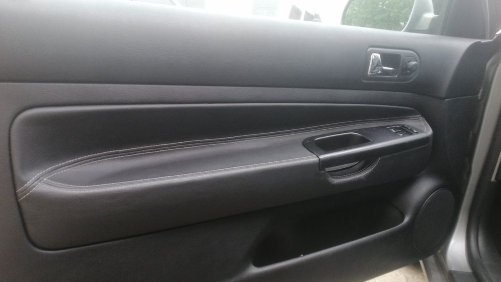 Гольф 4 купе , комплект для перетяжки дверних карт