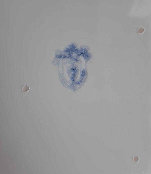 Travessa em faiança Portuguesa de grandes dimensões