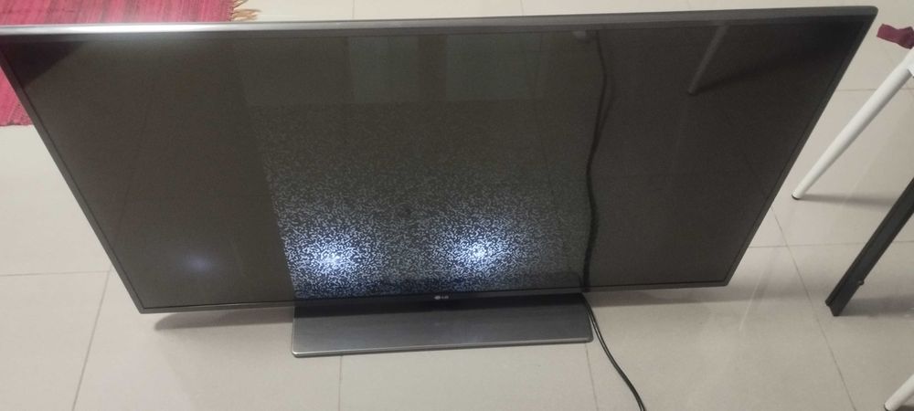 Tv LG 42" (42LF652V) usada para peças