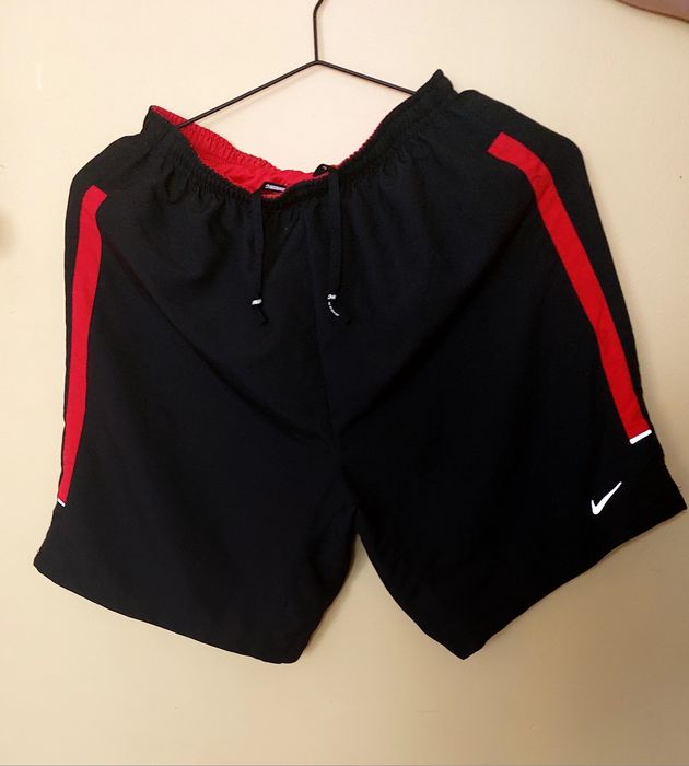Чоловічі шорти Nike Running Dri-Fit S