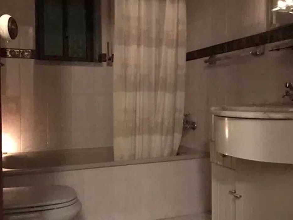 Quarto para 2 numa Vivenda cor de Rosa com varanda e com jardim