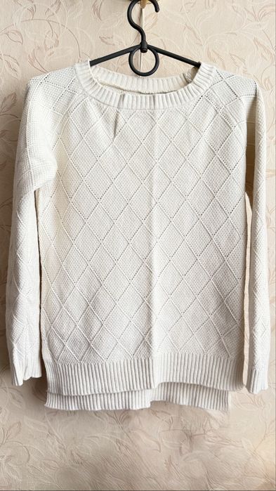 Молочний светр джемпер ХС