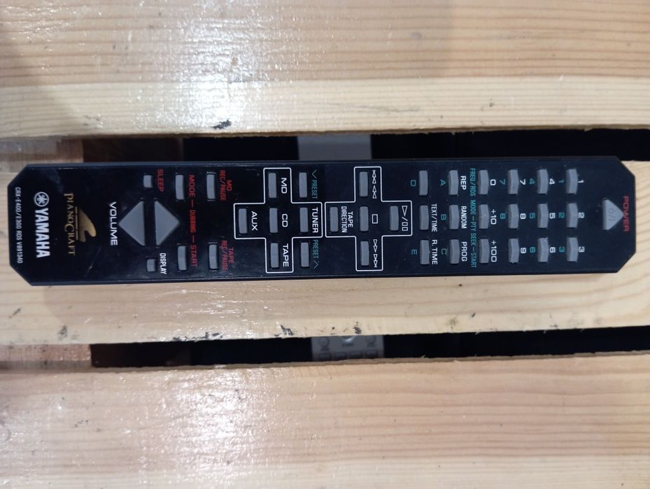 Wieża Yamaha RX-E400 + CDX-E400 + pilot CRX-E400/E300