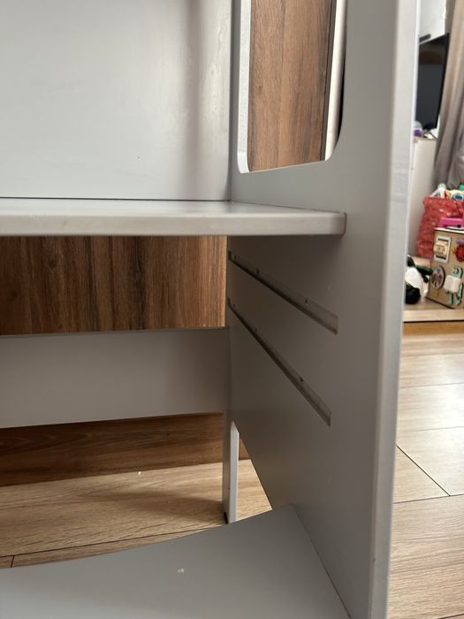 Вежа-помічник +мольберт