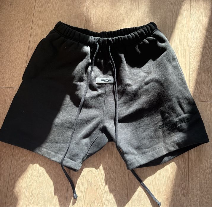 Spodenki Essentials