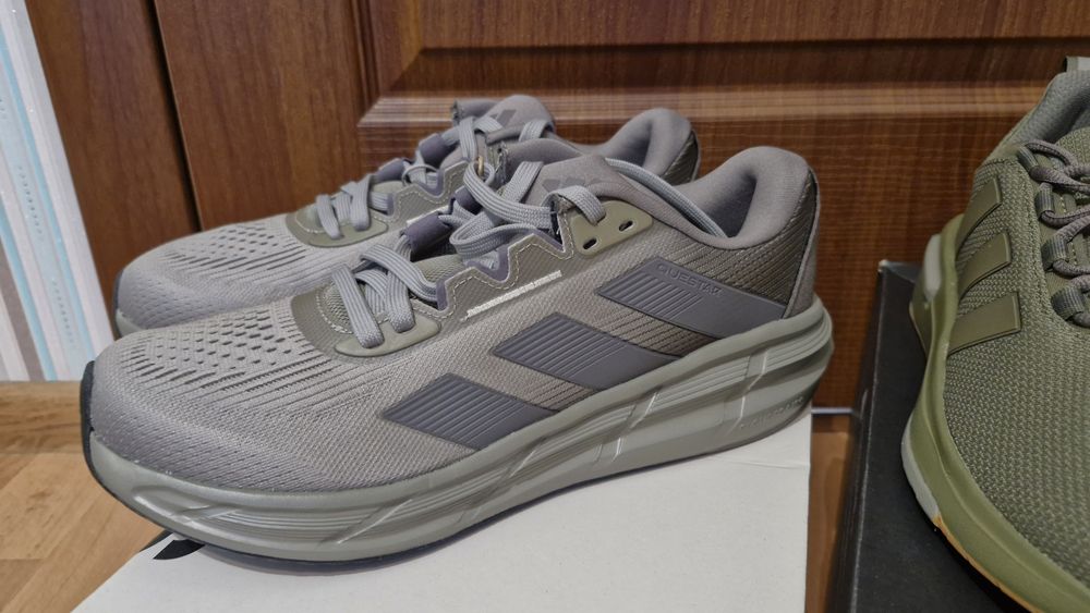 Кросівки Adidas, оригінал прольот