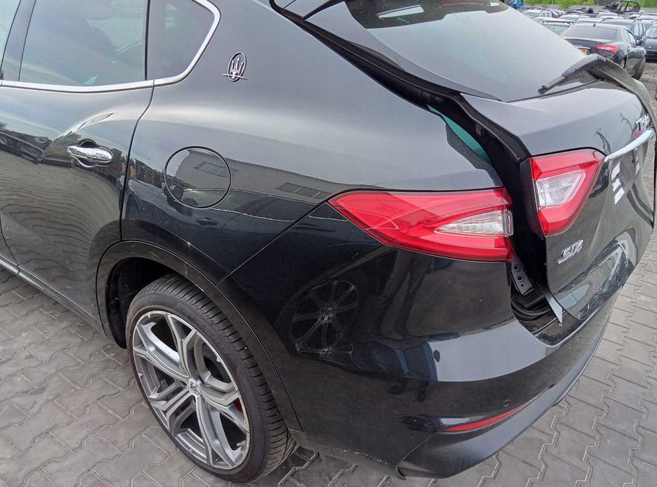 Maserati Levante Ляда кришка багажника задній Шрот Розборка