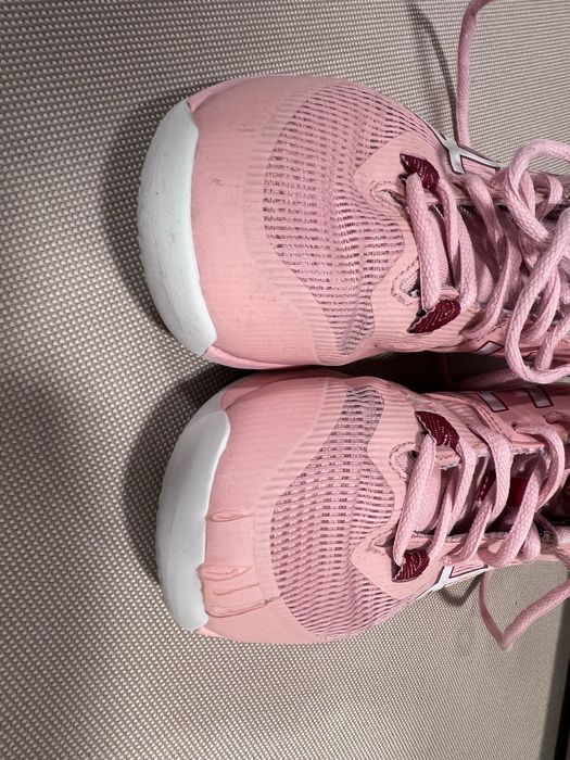 жіночі волейбольні кросівки Asics Gel-Tactic US8, Euro 39,5