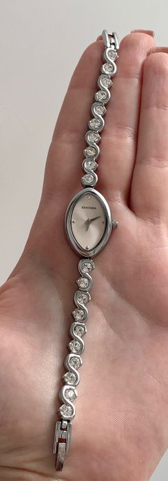 Годинник Sekonda