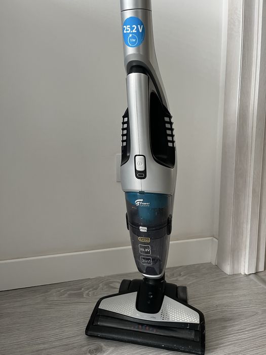 Продам бездротовий пилосос Philips