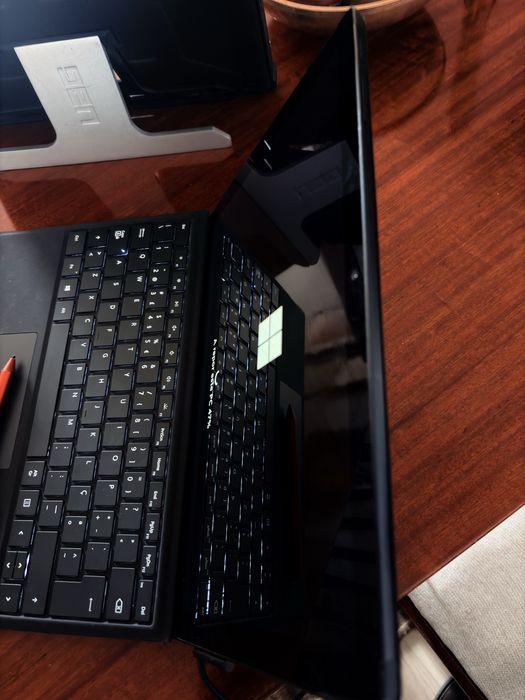 Surface pro 6 256g 8 g ram