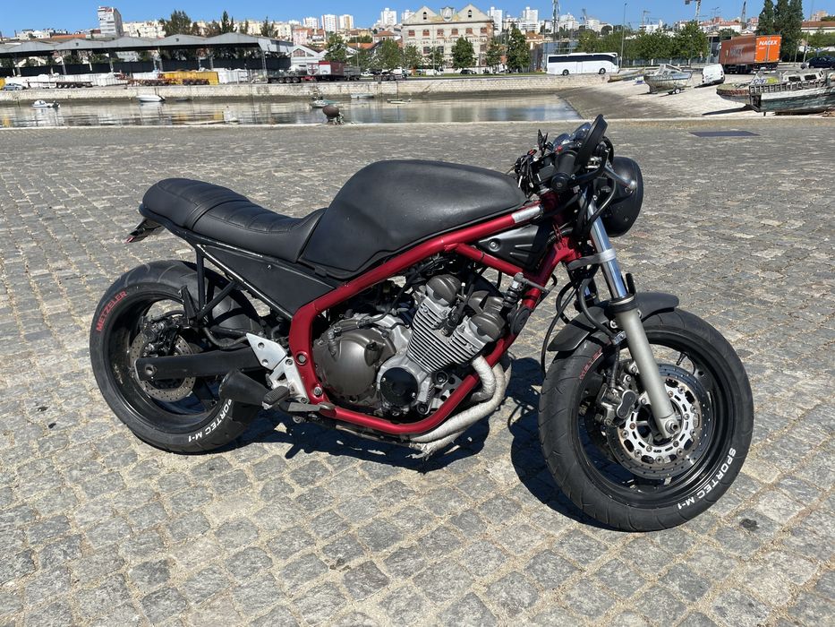 Yamaha XJ600 Diversion Cafe Racer