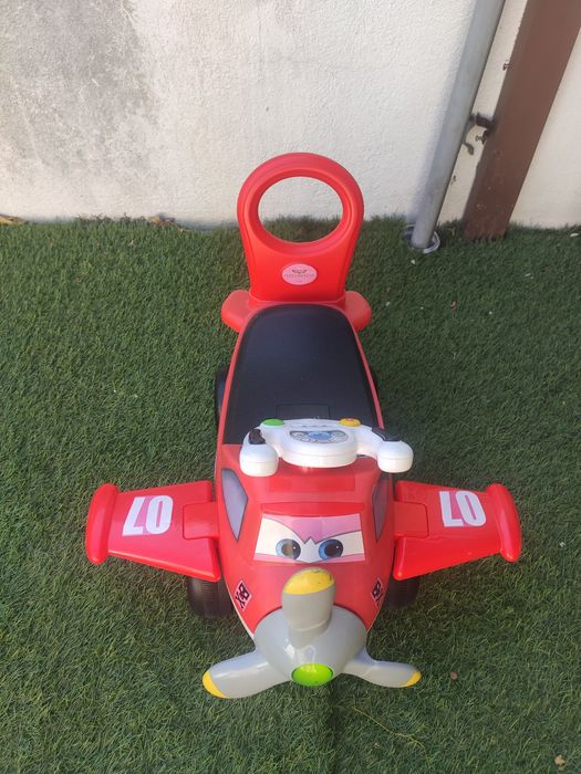 Airplane with buttons that play music