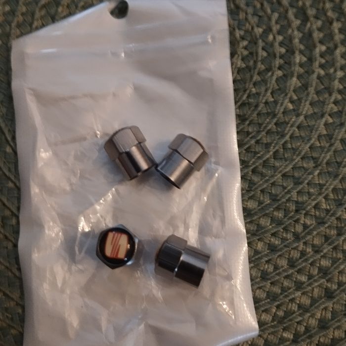 Nakrętka na wentyl Seat