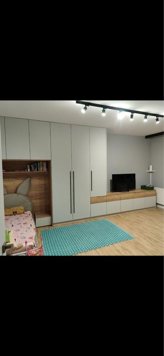 meble na wymiar / kuchnie szafy lazienki itp.