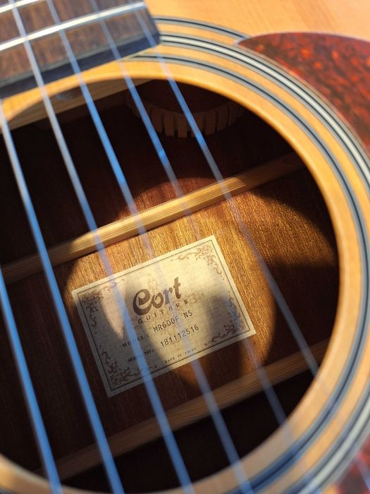 gitara akustyczna Cort MR600F NS