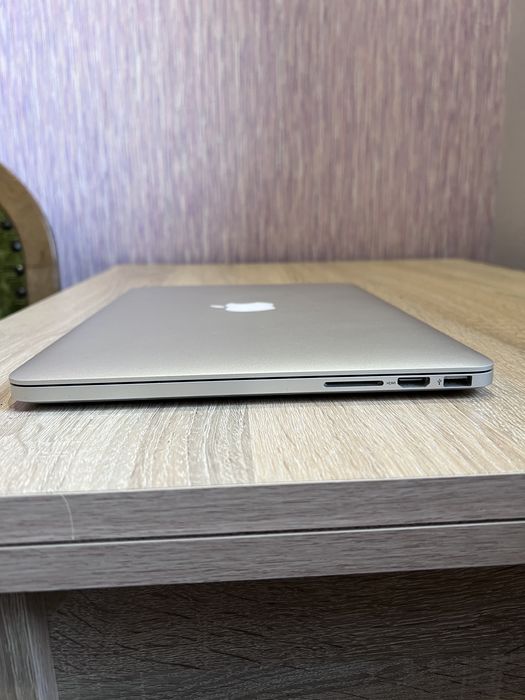 Продам Macbook pro 2013