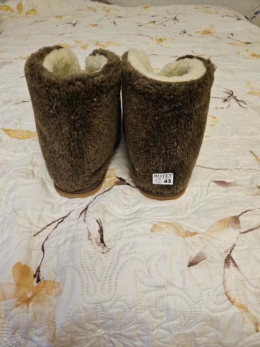 Чуні чоловічі з овчини на твердій підошві 43 розмір, нові