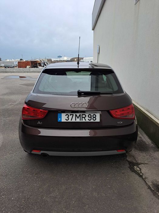 Audi A1 1.6 tdi caixa automática 2012