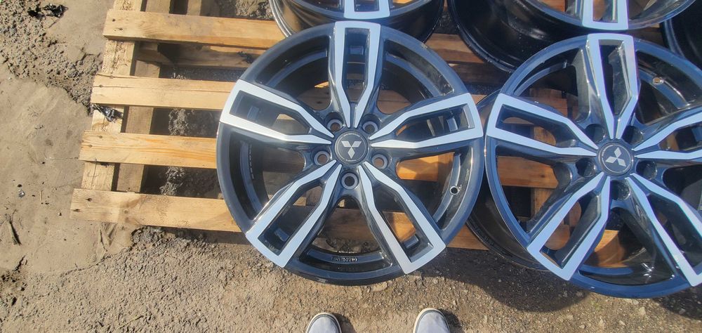 Диски 5 114,3 R17 Mitsubihi Brock Europe, 7J ET38 Оригінал