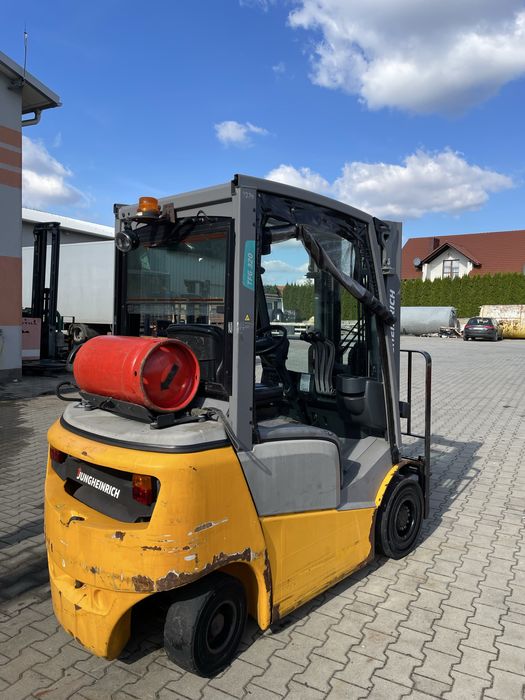 Wózek widłowy JUNGHEINRICH TFG320 Triplex maszt