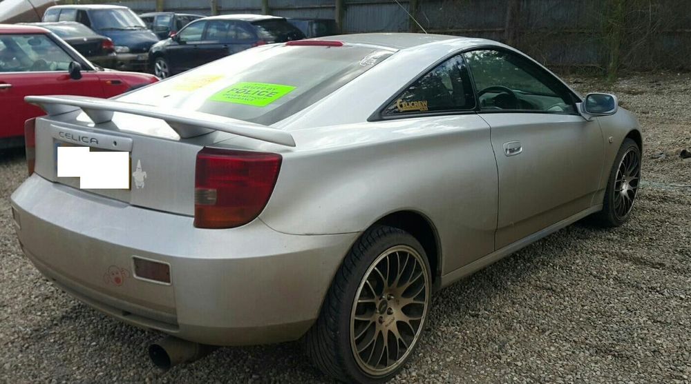 Toyota Celica 1.8 Vvt-I De 2001 Disponível Para Peças