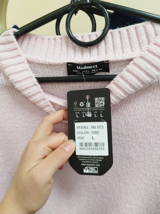 Różowy sweterek NOWY