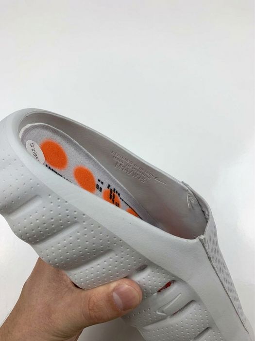 Шльопанці Nike Mind 001