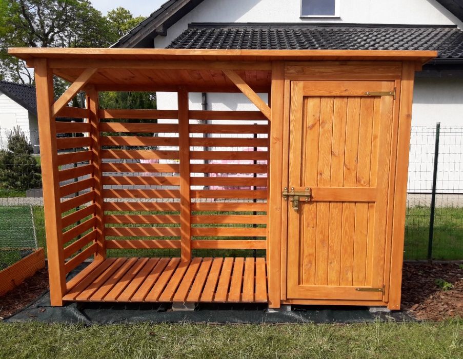 Drewutnia drewniana z domkiem 3 x 1,1m, schowek ogrodowy z drewutnią