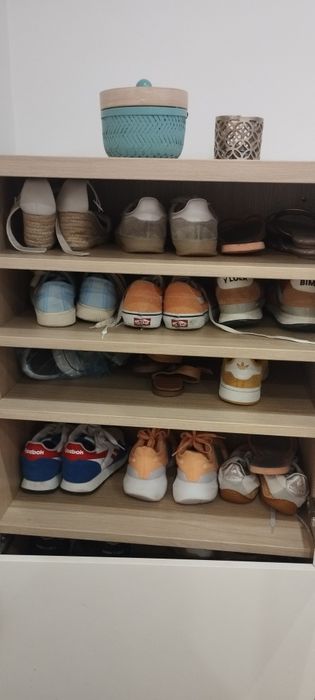 Móvel para guardar sapatos