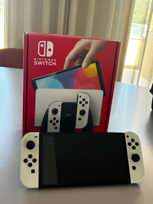 Nintendo switch oled com muitos extras