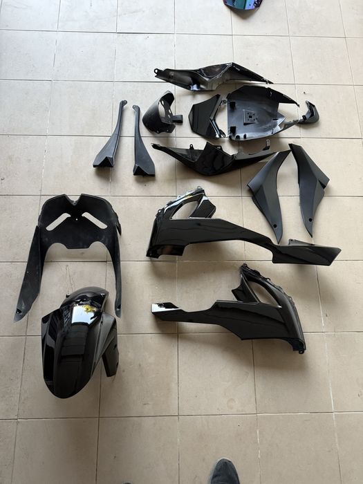 kawasaki zx10r - купити мотозапчастини - Ціна на OLX.ua