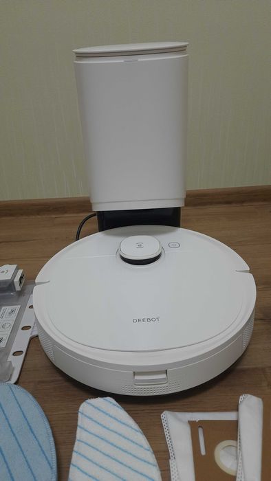 Робот пилосос ECOVACS DEEBOT OZMO T9 PLUS (DLX13-54)