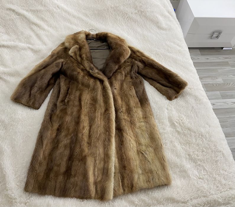 Продам Шубу норковую