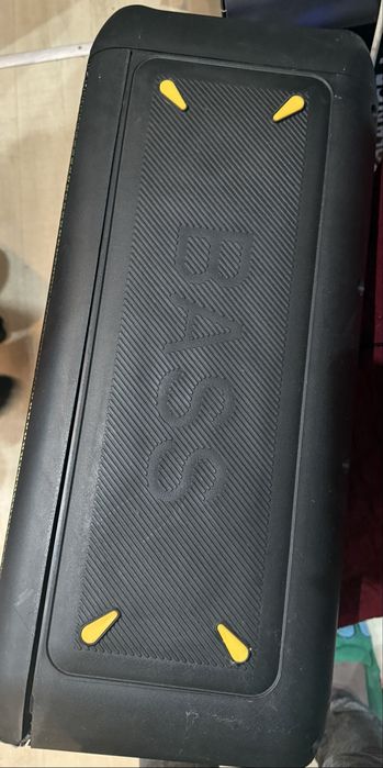 Продам музыкальную портативную колонку Bluetooth