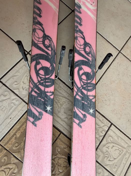 Damskie narty Dynastar Exclusive 148cm z wiązaniami. Posiadam też buty