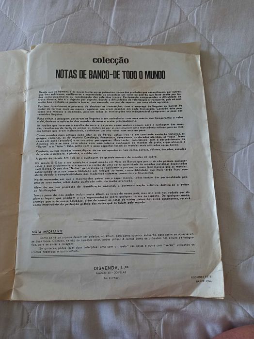 Caderneta de cromos notas de banco de todo o mundo completa antiga
