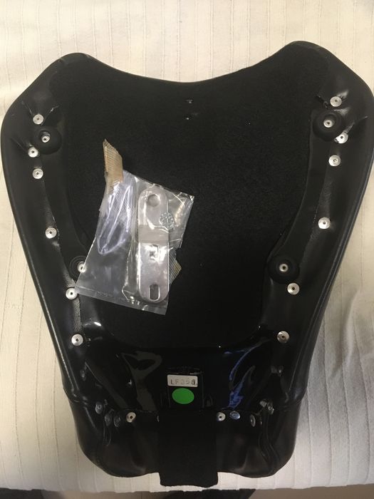 Le Pera Silhouette Solo Seat LF- 856 Harley Davidson Sportster