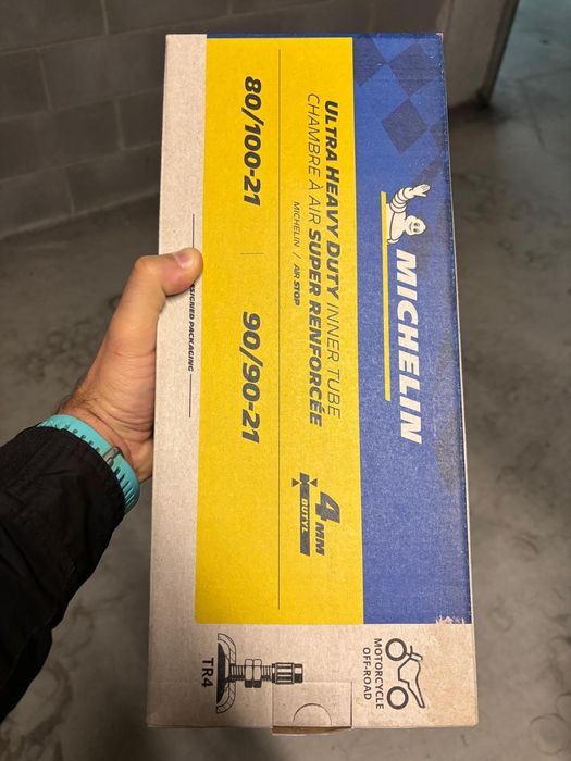 Camera de Ar Reforçada Jante 21 MICHELIN 
Camada de Ar Reforçada Jante 21
Camada de Ar Reforçada Jante 21