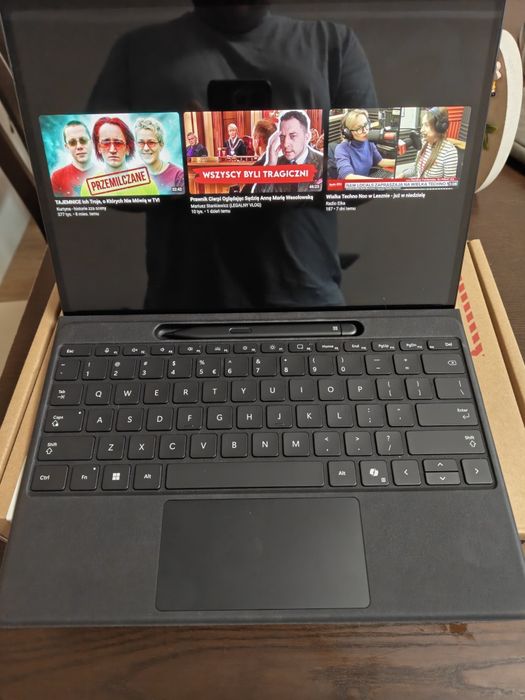 Surface Pro Snapdragon X Elite OLED 16 GB ram 1 TB SSD