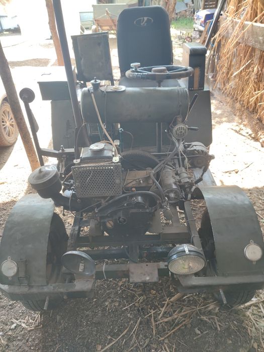 Мини трактор самодельний 10лс.