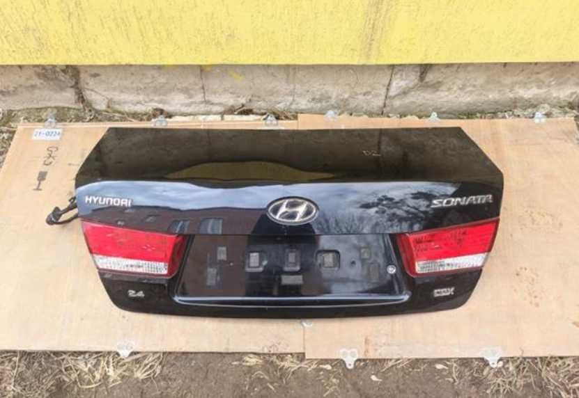 Кришка багажника 692003K022 Hyundai/Kia