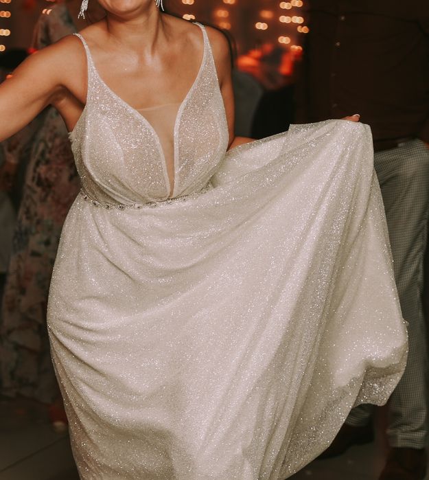 Suknia, sukienka ślubna błyszcząca